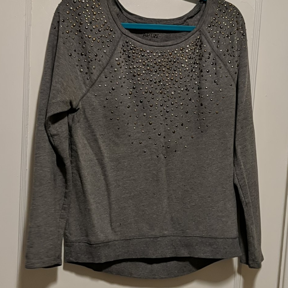 Sweatshirt